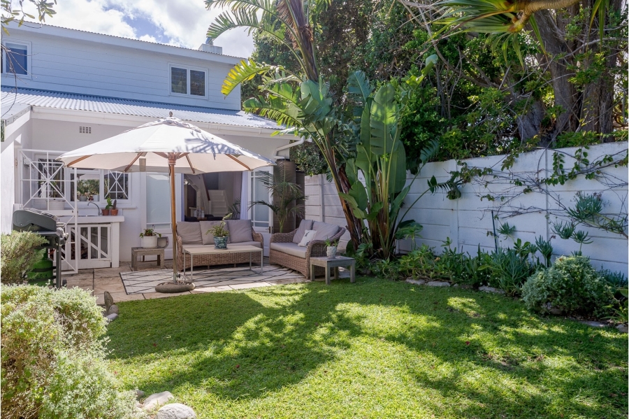 4 Bedroom Property for Sale in Kommetjie Western Cape